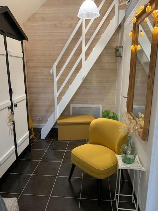 Joli Studio Mezzanine Proche Pole Europeen Yvré-lʼÉvêque Exterior foto